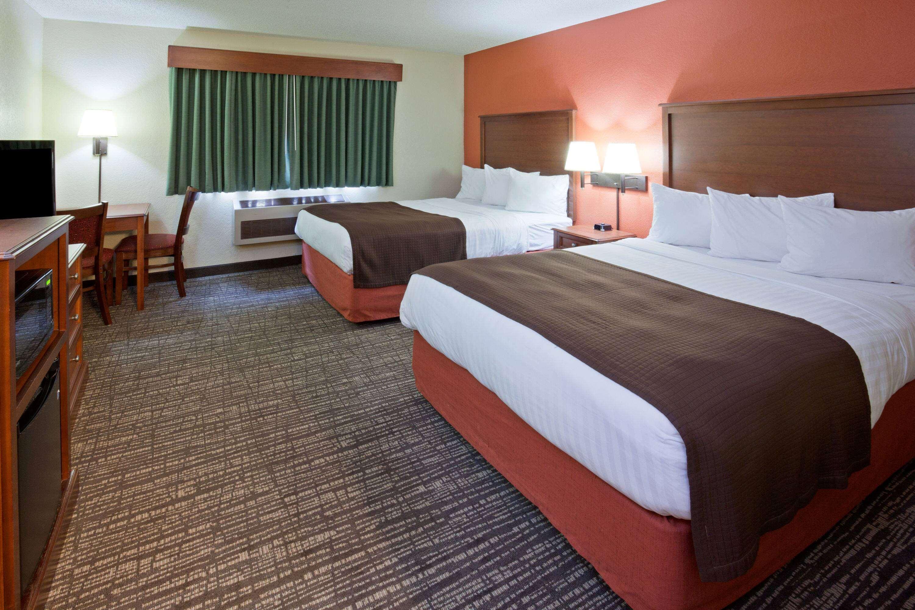 Americinn By Wyndham Alexandria Bagian luar foto